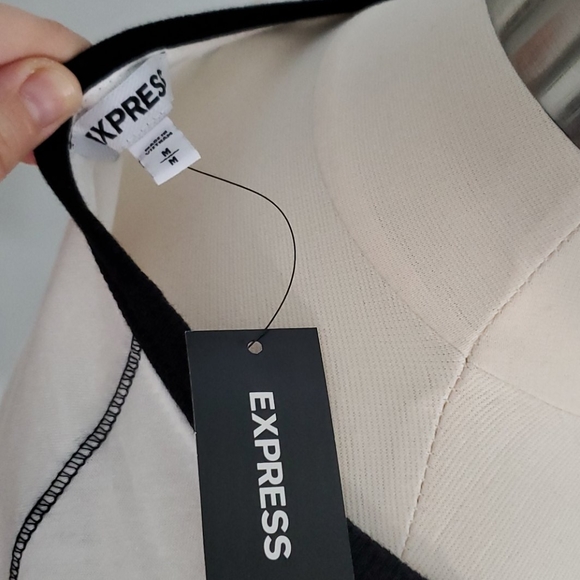 NWT - Express 3/4 Sleeve Top - Picture 4 of 4